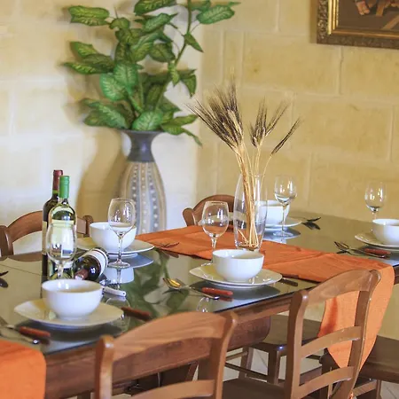 Ta Tumasa Farmhouse * Nadur