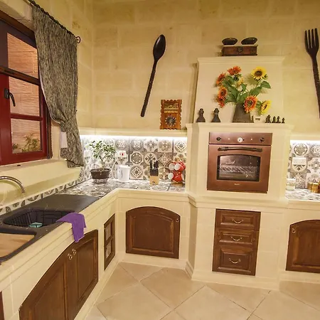 Bed & Breakfast Ta Tumasa Farmhouse *
