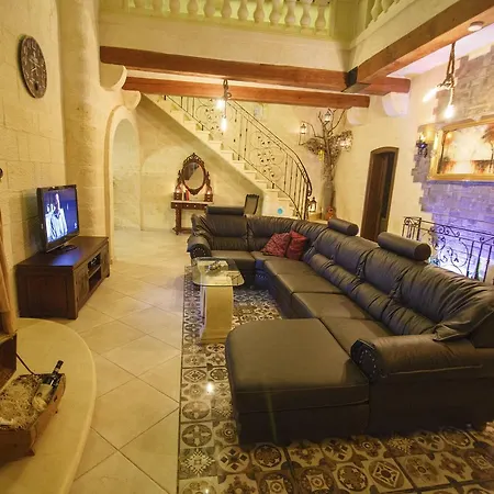 Bed & Breakfast Ta Tumasa Farmhouse *