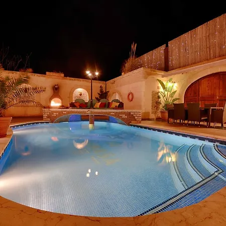 Ta Tumasa Farmhouse Bed & Breakfast